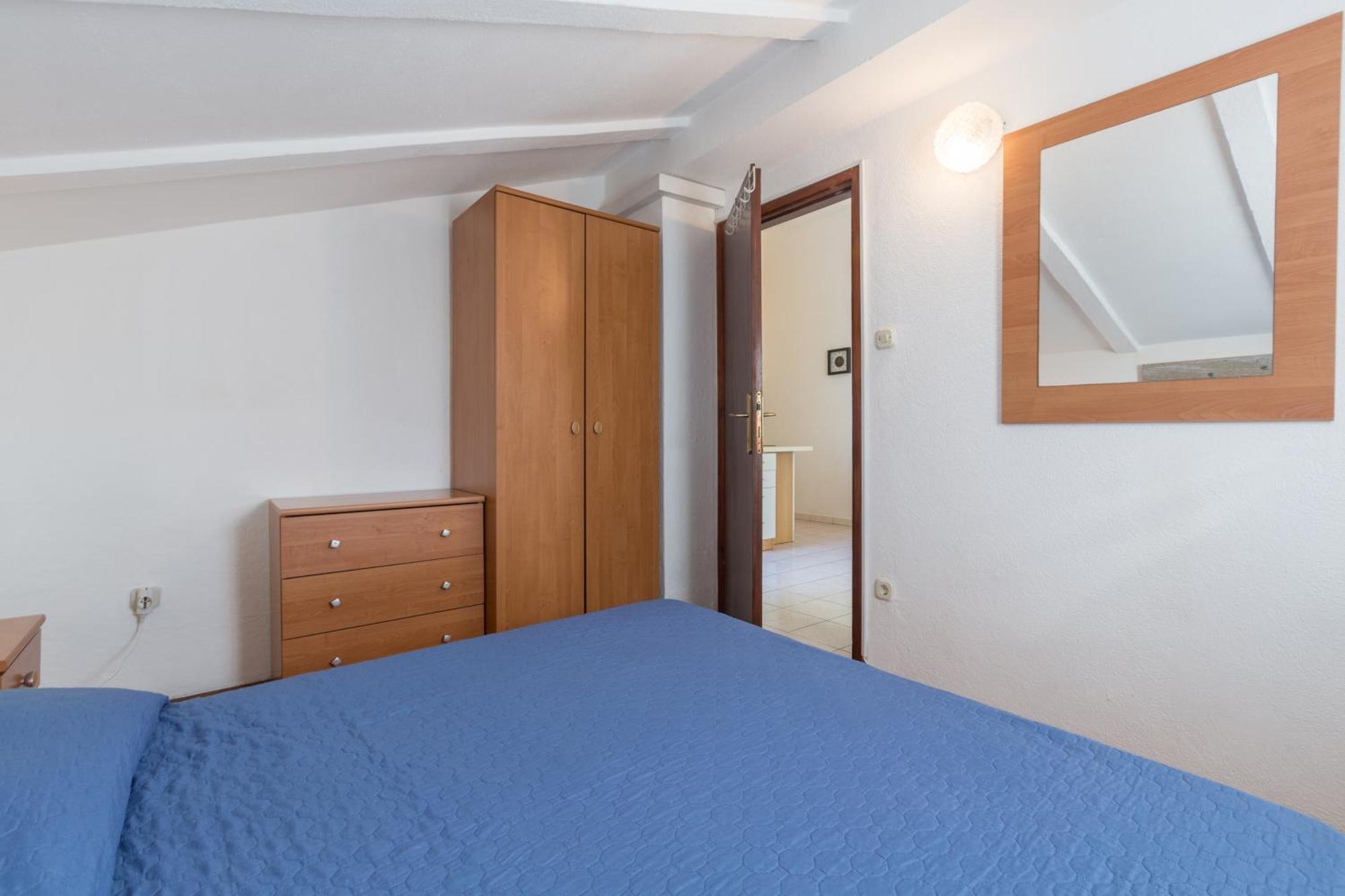 Apartments With A Parking Space Karigador, Novigrad - 2534 Номер фото